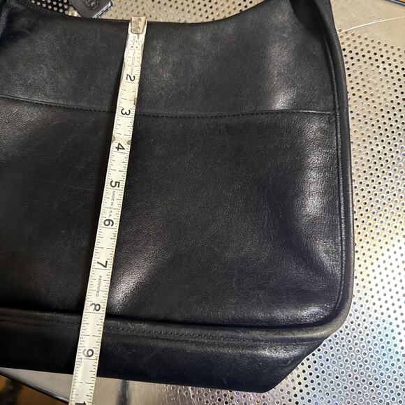 Coach Vintage Crescent Flap Turnlock Black Leather Shoulder/Crossbody Bag - Picture 14 of 16